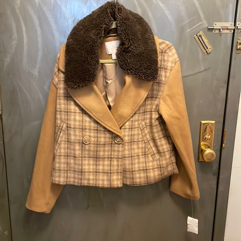 Rachel Parcell Cropped Jacket with removable collar